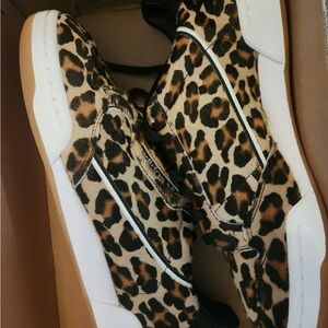 Leopard Patterned Casual Sneakers